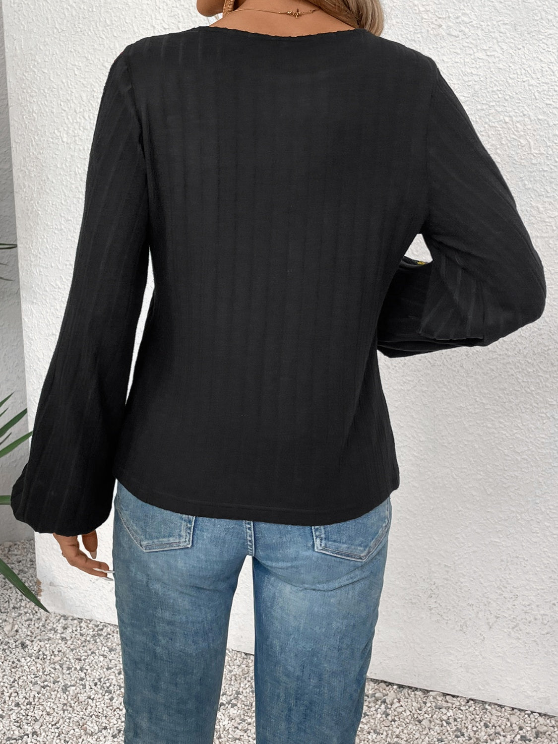 Embroidered Round Neck Long Sleeve Top