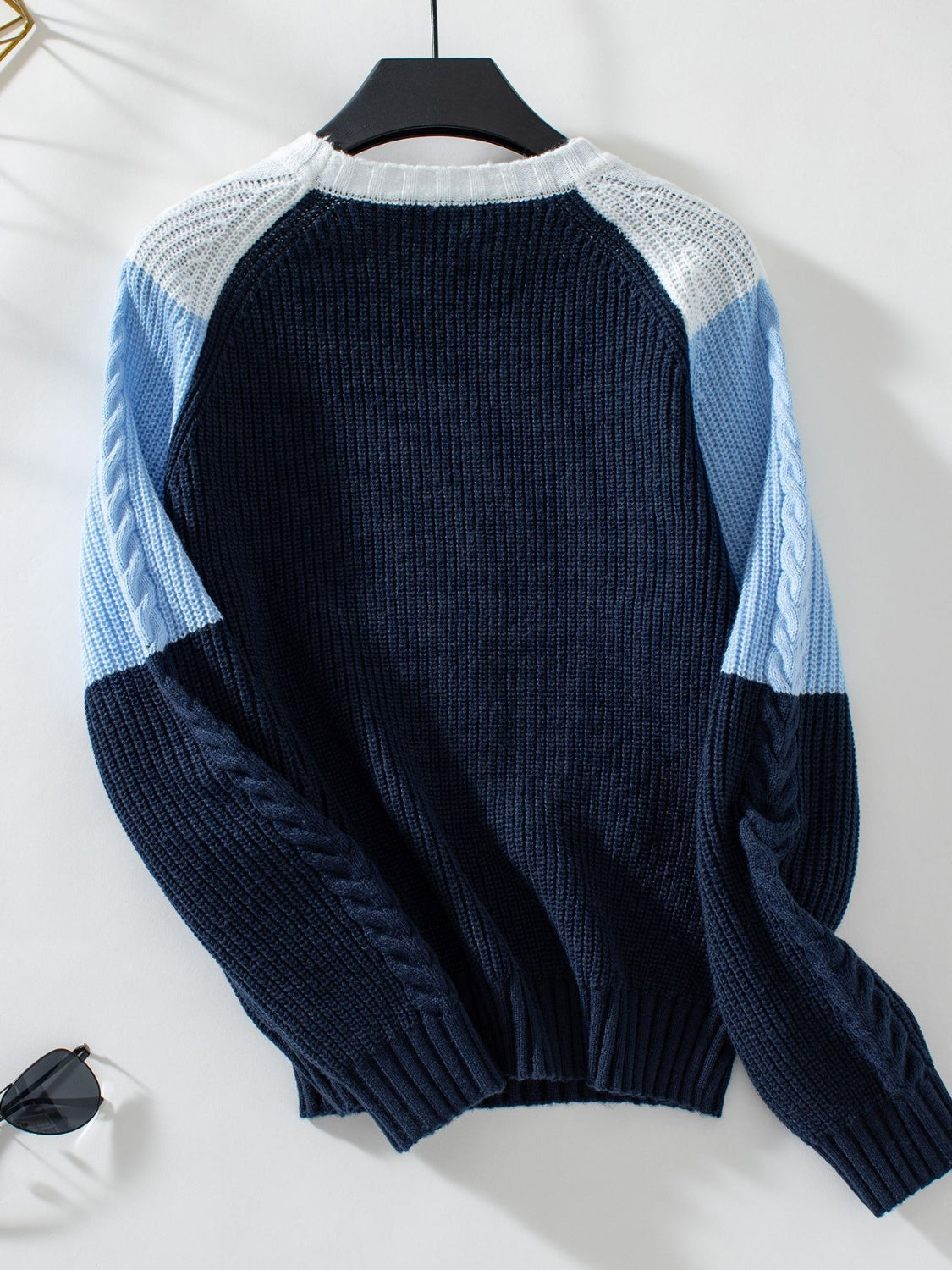 Color Block Round Neck Long Sleeve Sweater