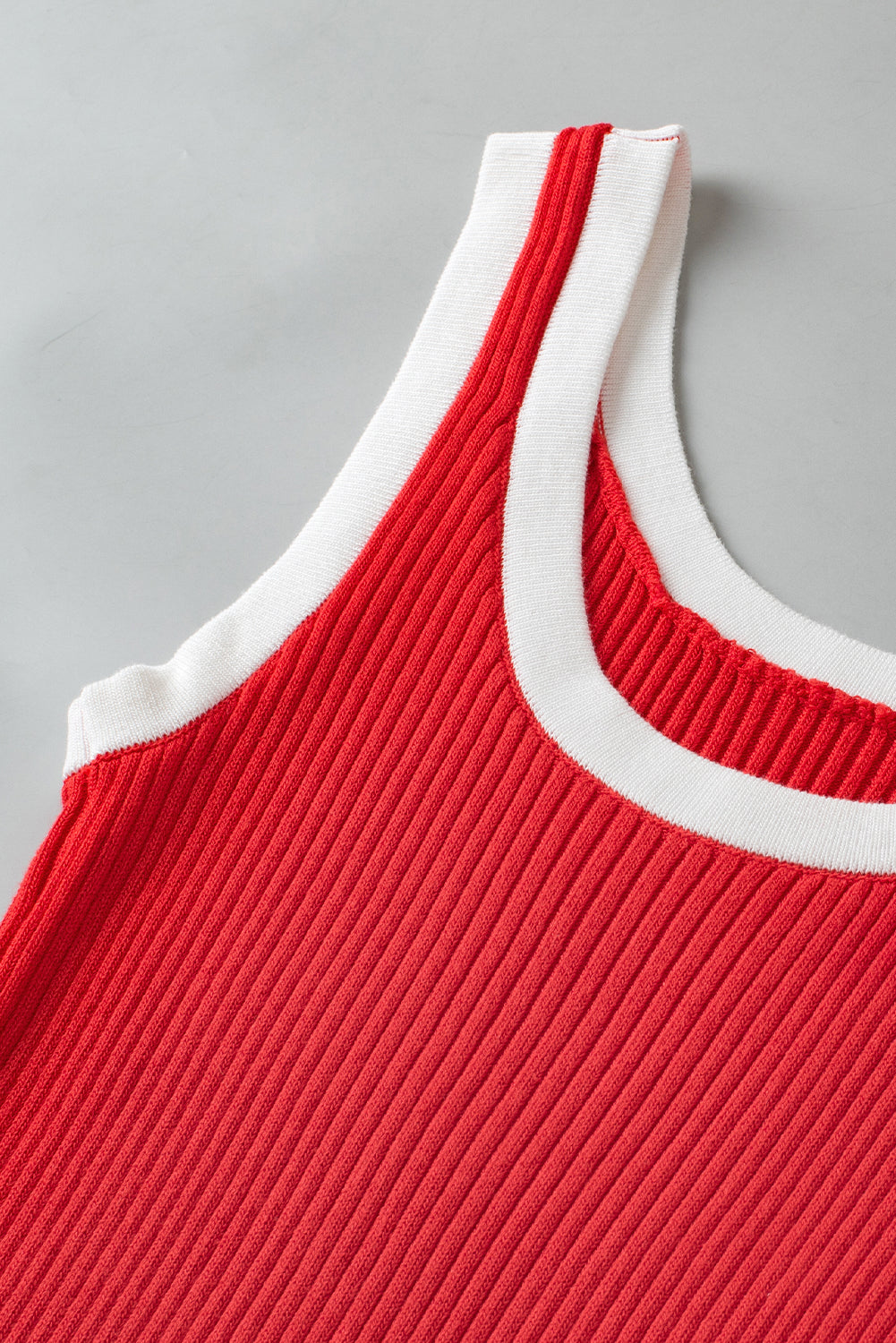 Fiery Red Contrast Trim U Neck Ribbed Knit Tank Top