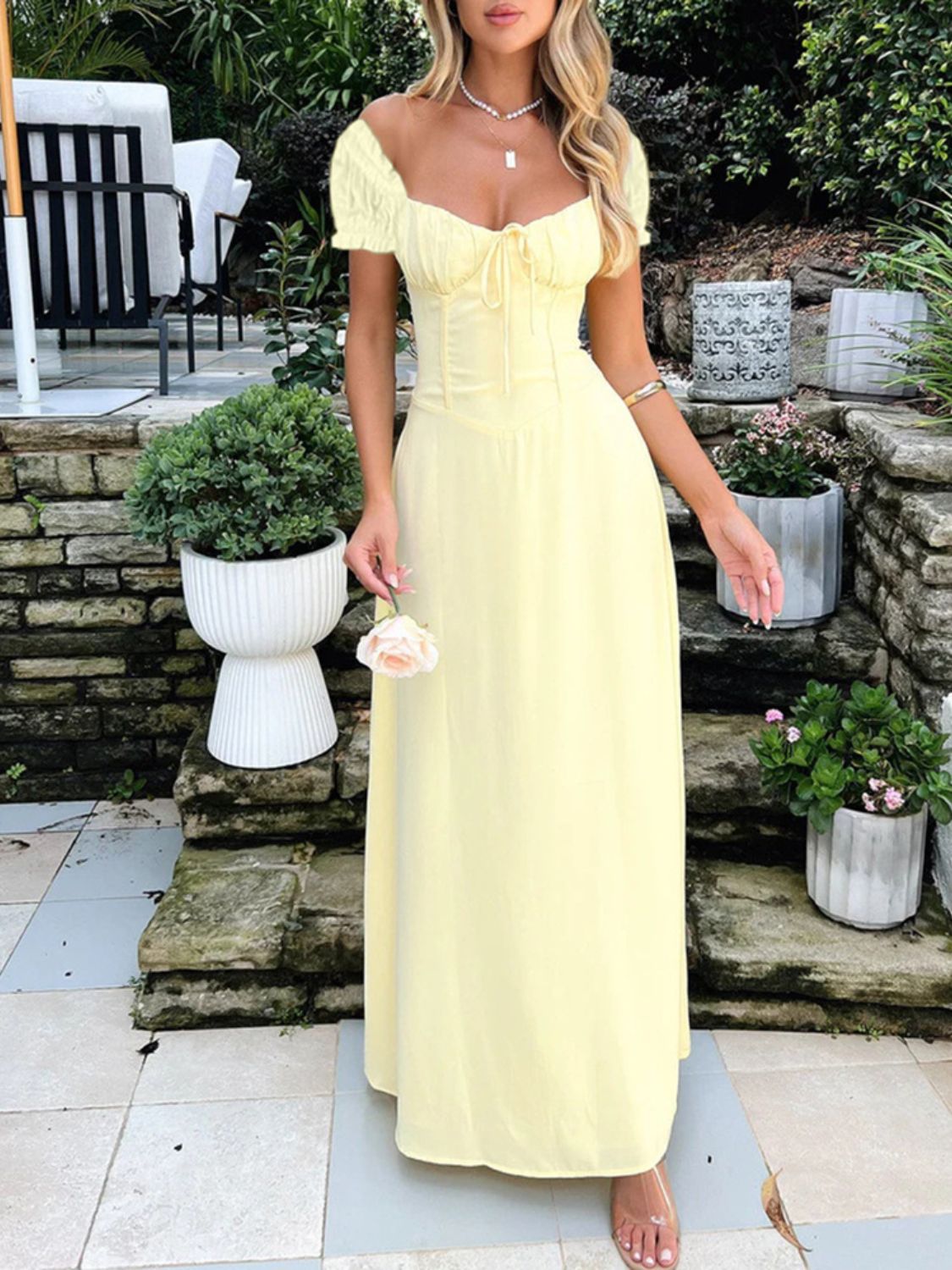 Devine Sweetheart Neck Short Sleeve Maxi Dress