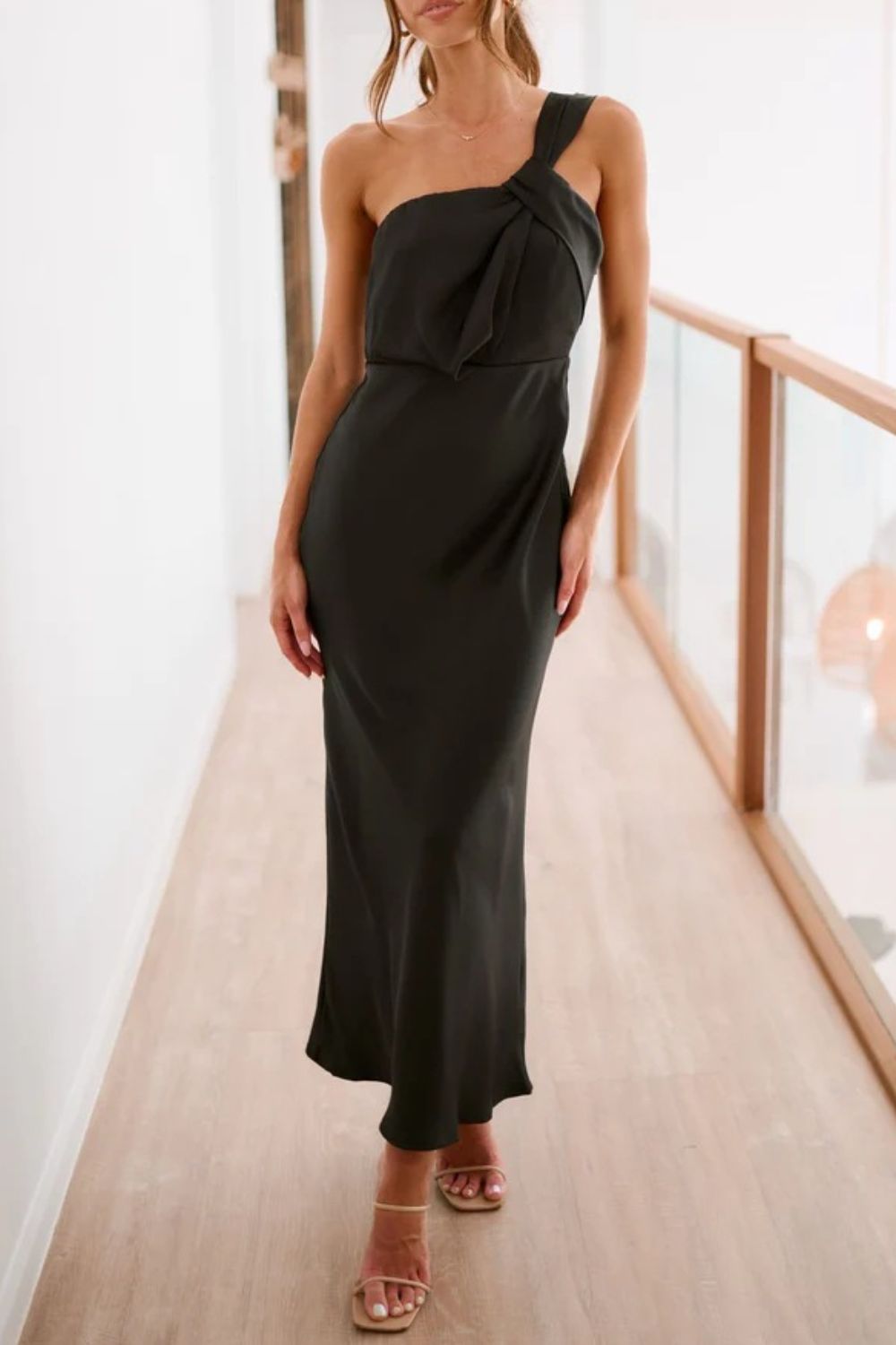 Single Shoulder Sleeveless Maxi Dress