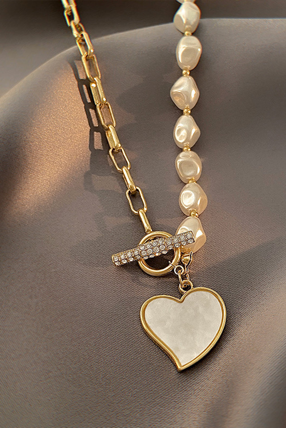 Gold Heart Shape Pendant Rhinestone Pearl Chain Necklace