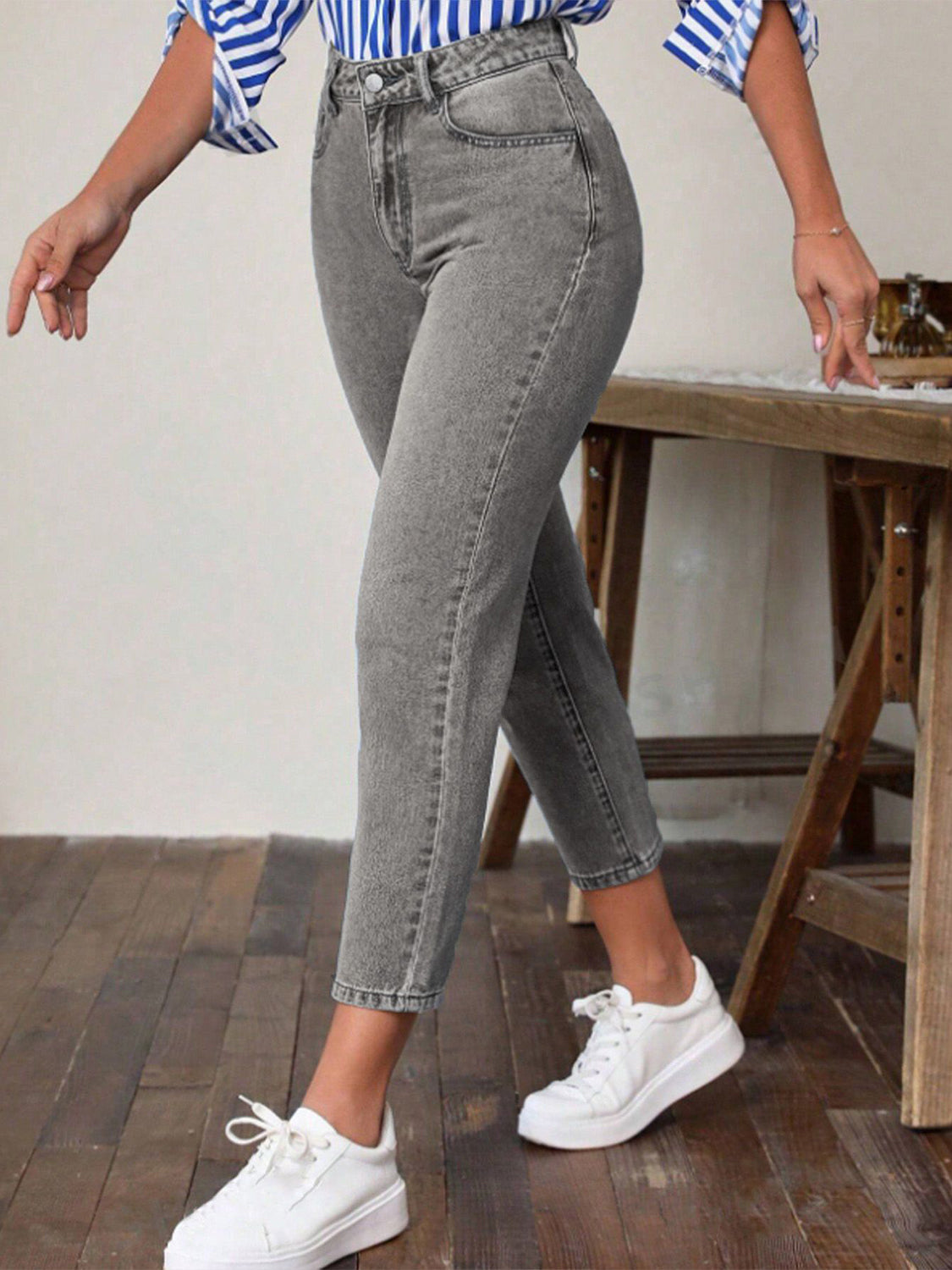 High Waist Jeans with Pockets