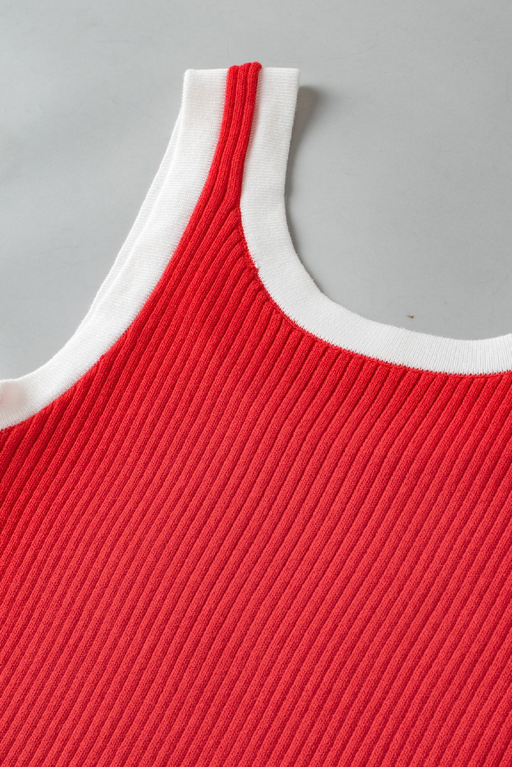 Fiery Red Contrast Trim U Neck Ribbed Knit Tank Top