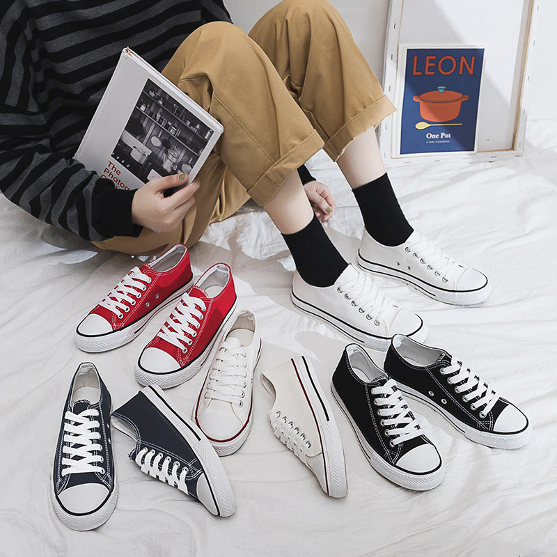 Lace Up Round Toe Sneakers