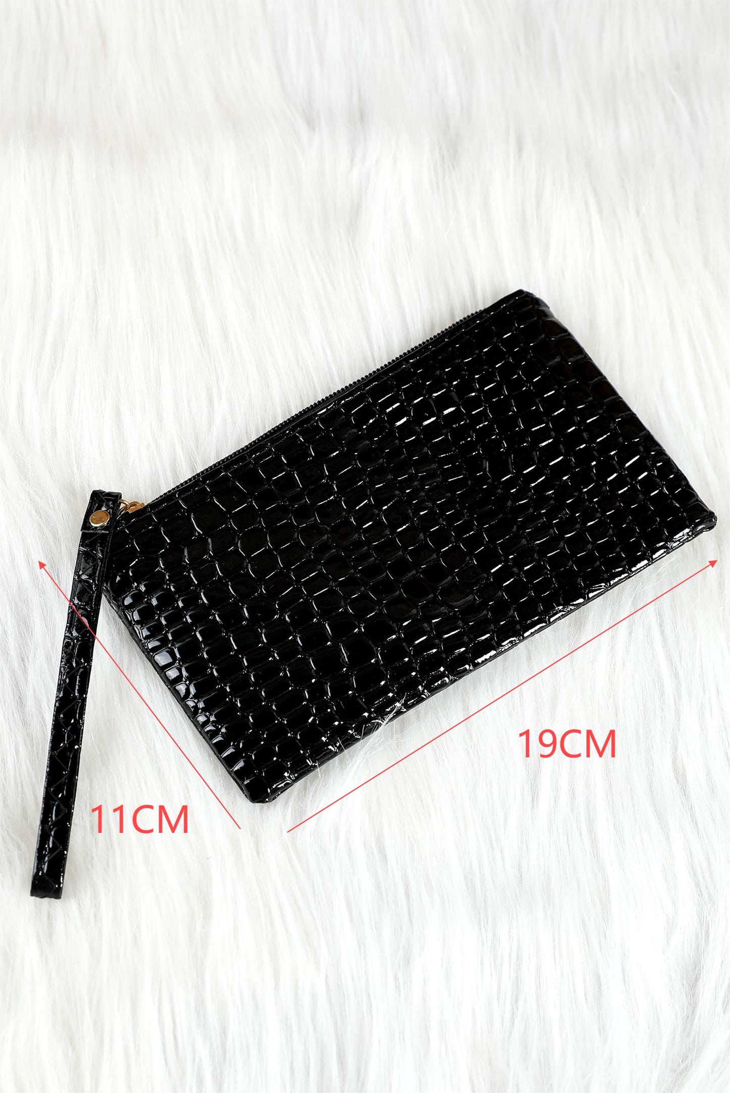 Black Crocodile Pattern Zipper Wristlet Clutch