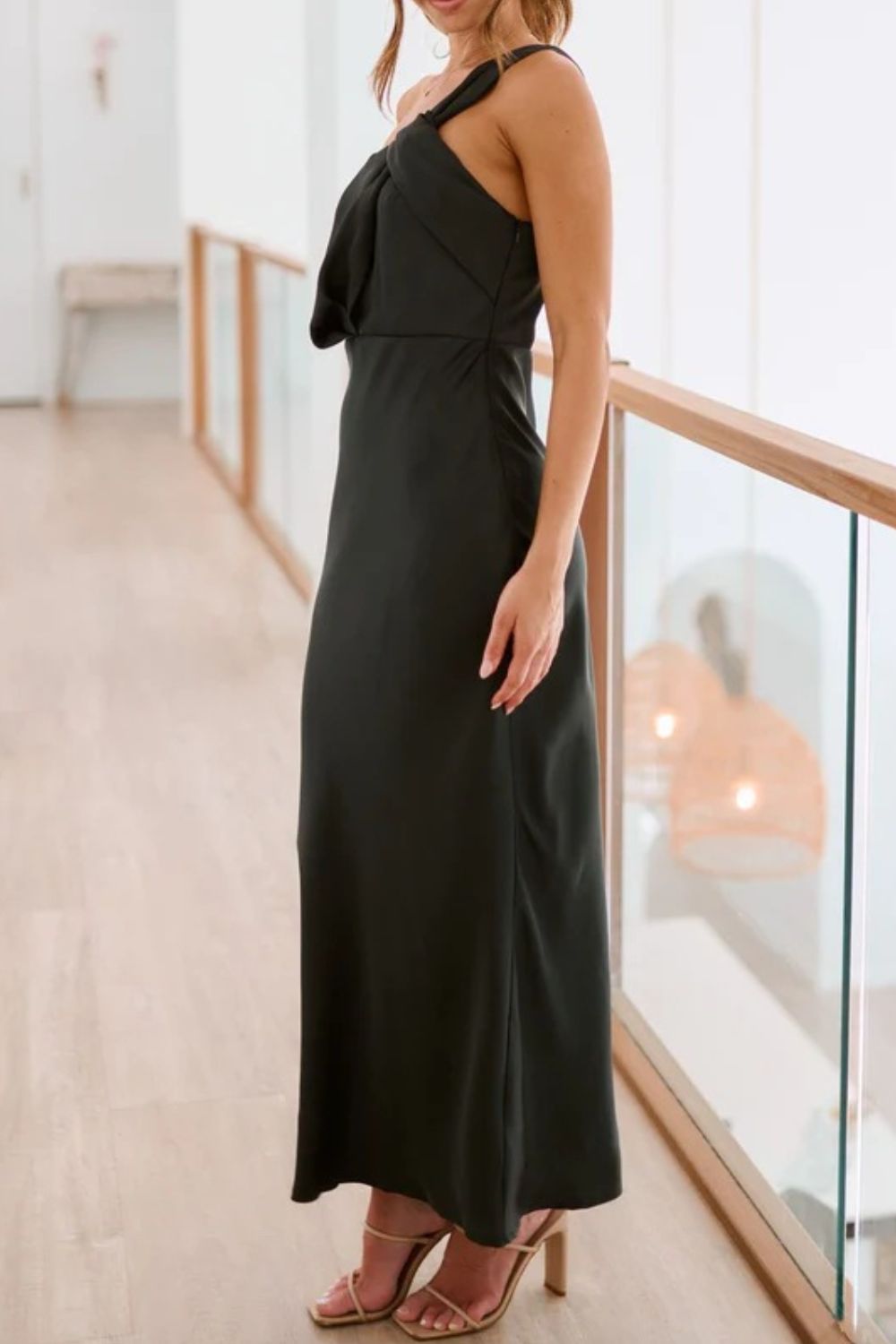 Single Shoulder Sleeveless Maxi Dress